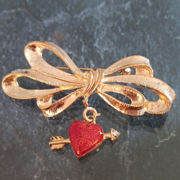 PFISTER HEART BROOCH - Picture 1 of 2